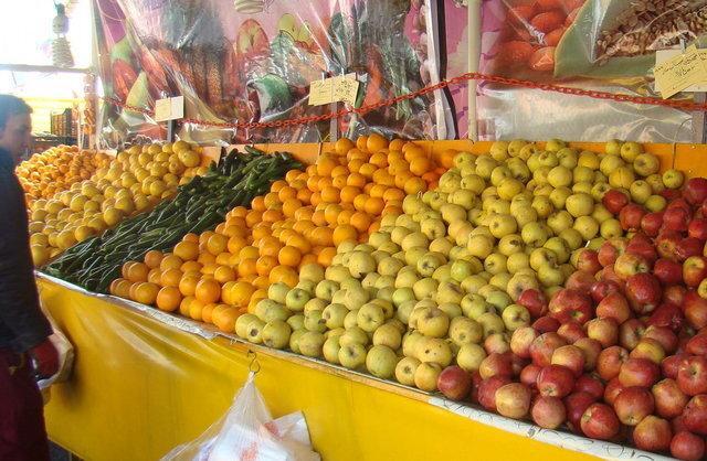 ذخیره سازی 7 هزار تن پرتقال و سیب برای شب عید تهران