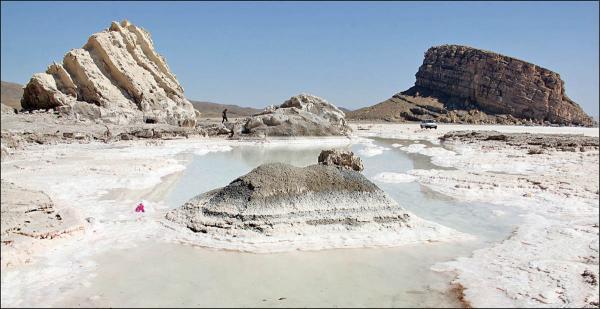 تمام دریاچه ارومیه احیا نمی گردد
